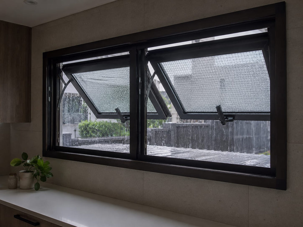 Can Blindnet’s Blinds Help Keep Rain Away?